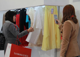 工業(yè)PDA手持終端應用于鞋服訂貨